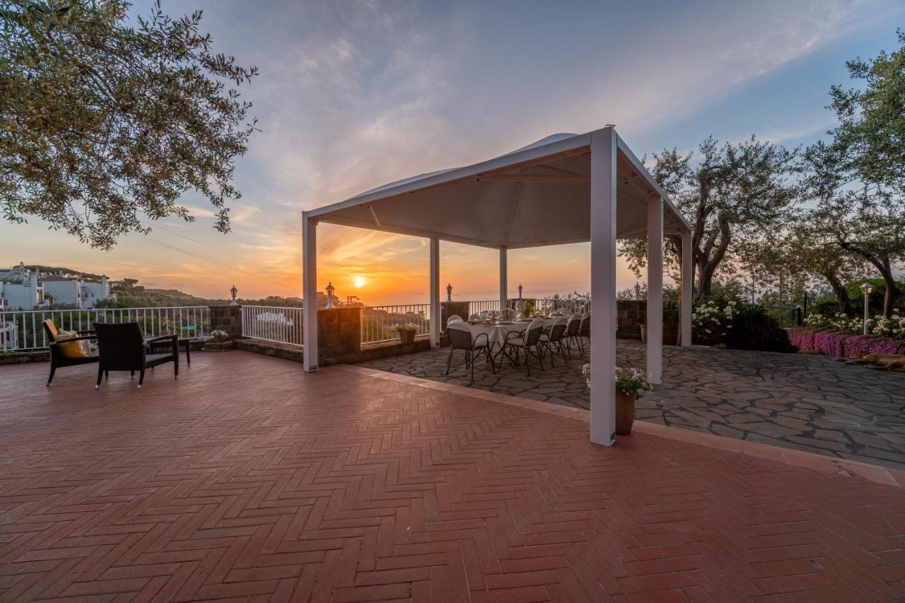 Villa Carolina Sorrento Private Heated Pool And Sea View المظهر الخارجي الصورة